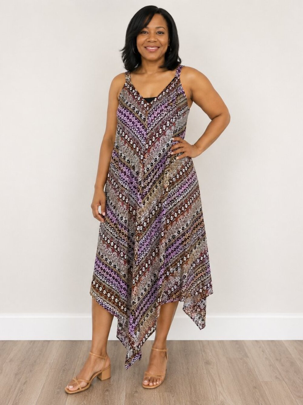 Emma & Michelle Maxi Bohemian 1X Flowy Lightweight Dress V Neck Geometrical Hem